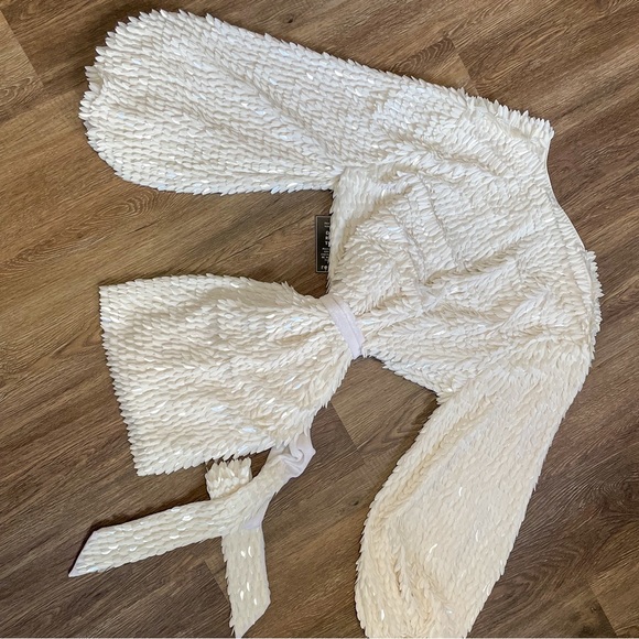 NWT Retrofete White Feather Sequin Gabrielle Robe Dress XS - Picture 11 of 11